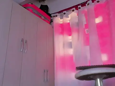 Kendall Hotsexy x online show from 04/26/26, 03:09