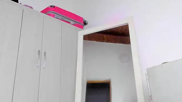 Kendall Hotsexy x online show from 04/14/26, 07:57