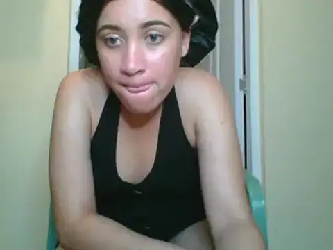 Snapshot of the_geisha_2021k chatting on 03/16/25, 08:32 the geisha 2021k online show from 03/16/25, 08:32