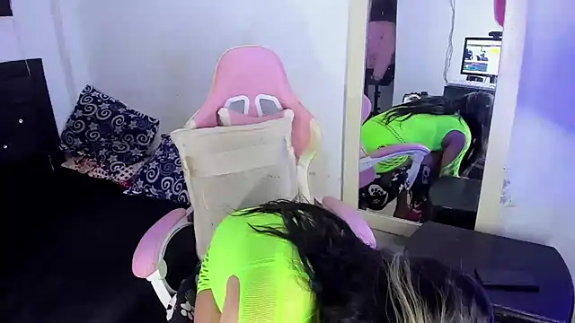 blonde girl01 online show from 02/03/26, 07:52