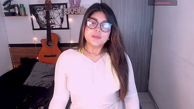 Snapshot of Isabel_art chatting on 03/02/25, 01:26 Isabel art online show from 03/02/25, 01:26