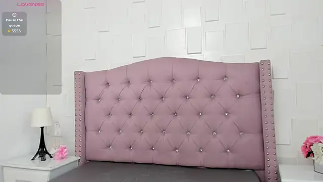 MonicaSchwartz online show from 02/18/26, 07:32