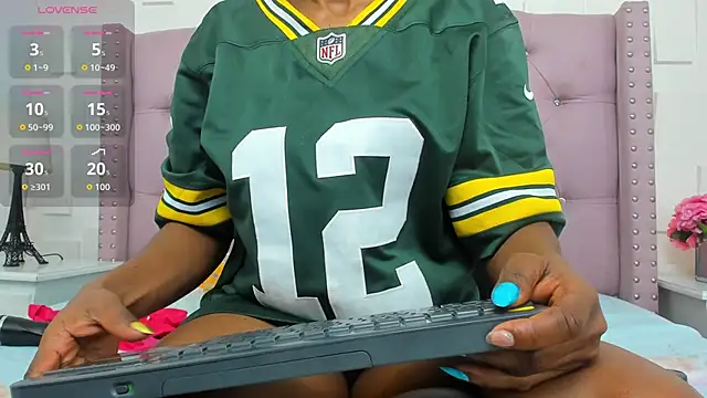 MonicaSchwartz online show from 11/11/25, 07:52