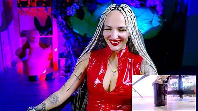 MonicaMaxwel online show from 11/14/25, 10:52