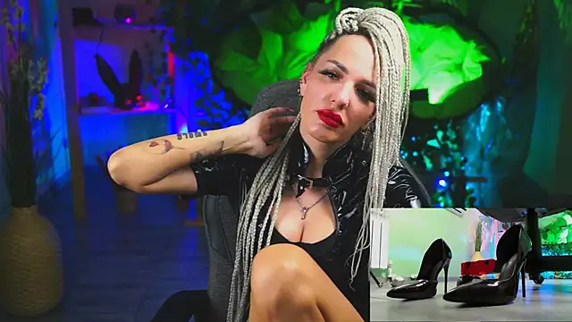 MonicaMaxwel online show from 03/03/25, 06:35