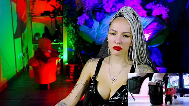 MonicaMaxwel online show from 01/12/26, 11:17