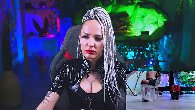 MonicaMaxwel online show from 03/05/25, 12:11