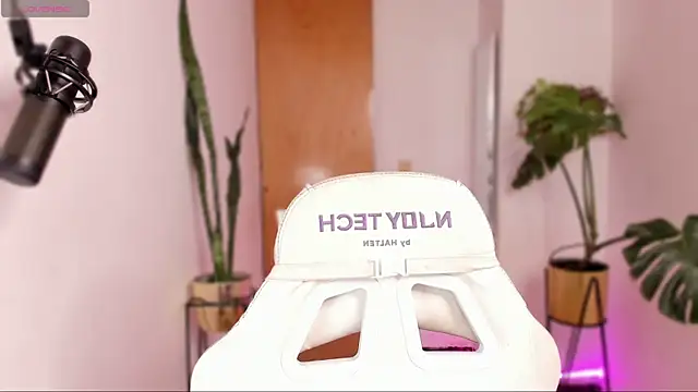 Gingerdoll   online show from 01/26/25, 12:58