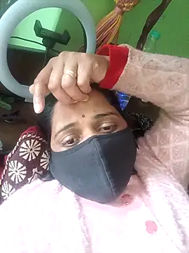 Snapshot of Nkumar173 chatting on 12/15/25, 04:51 Nkumar173 online show from 12/15/25, 04:51