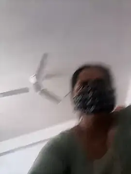 Snapshot of Nkumar173 chatting on 11/29/25, 05:51 Nkumar173 online show from 11/29/25, 05:51