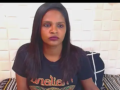 Snapshot of Luciousindian69 chatting on 11/13/25, 06:12 Luciousindian69 online show from 11/13/25, 06:12