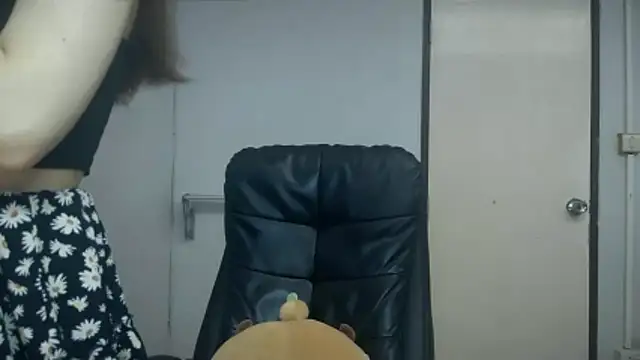 SassyJessi online show from 04/28/26, 04:17