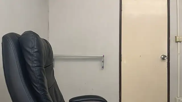 SassyJessi online show from 12/01/25, 04:13