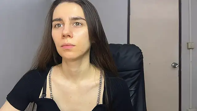 SassyJessi online show from 12/18/25, 04:06