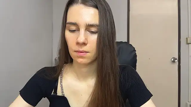 SassyJessi online show from 10/28/25, 04:13