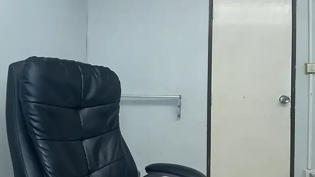 SassyJessi online show from 04/14/26, 04:17