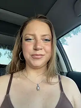 molly witha chance online show from 03/24/26, 04:18