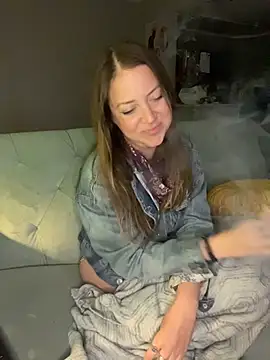 molly witha chance online show from 03/13/26, 12:21