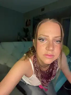 molly witha chance online show from 04/28/26, 01:59