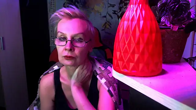 HelgaHimmell online show from 04/04/26, 07:09