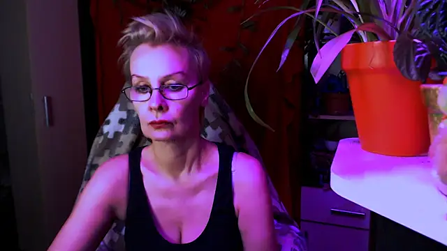 HelgaHimmell online show from 03/26/26, 04:05