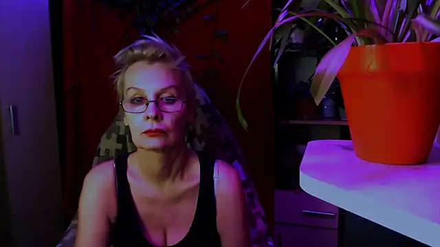 HelgaHimmell online show from 03/27/26, 06:09