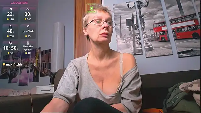 HelgaHimmell online show from 02/01/26, 02:04