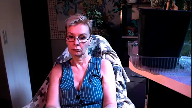 HelgaHimmell online show from 06/12/26, 02:15