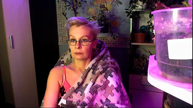 HelgaHimmell online show from 05/06/26, 08:57