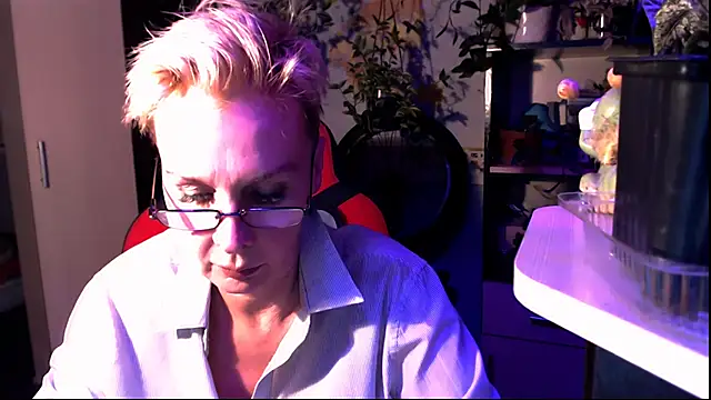 HelgaHimmell online show from 06/11/26, 09:34