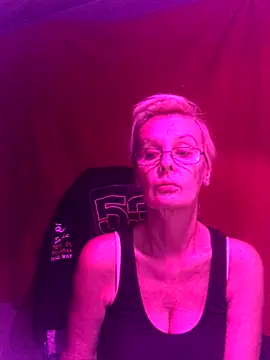 HelgaHimmell online show from 11/15/25, 10:14