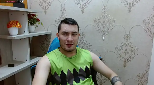 Snapshot of Airon_Blade chatting on 02/15/25, 10:42 Airon Blade online show from 02/15/25, 10:42