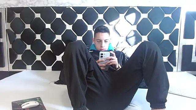 thiago19s online show from 02/13/25, 12:32