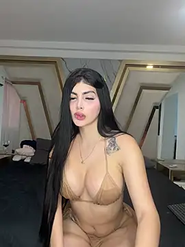 bellacarolainnn online show from 06/10/26, 09:49