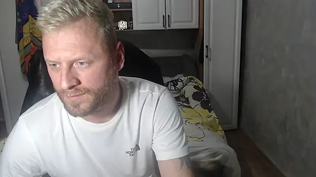 ANGELALEXYNO2024 online show from 12/15/25, 03:51