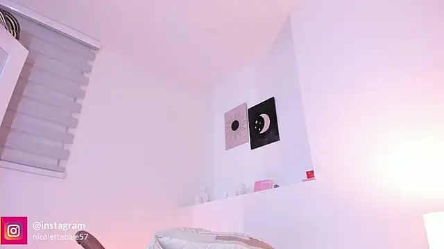 nicolette bale online show from 11/19/25, 10:26