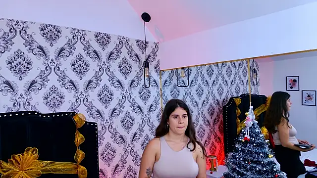 LexaDeRusso online show from 12/15/25, 07:52