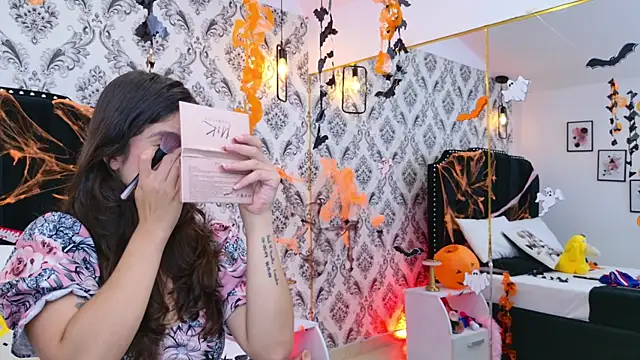 LexaDeRusso online show from 10/24/25, 07:46