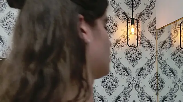 LexaDeRusso online show from 09/24/25, 08:04