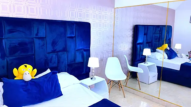 LexaDeRusso online show from 03/19/26, 07:47