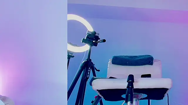 Angelst   online show from 04/08/26, 01:51