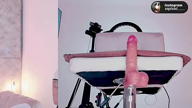 Angelst   online show from 03/05/26, 08:22