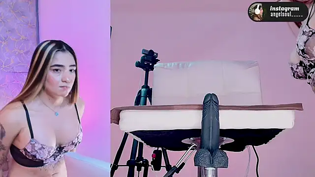 Angelst   online show from 02/11/26, 08:14