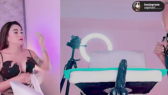 Angelst   online show from 03/14/26, 08:20