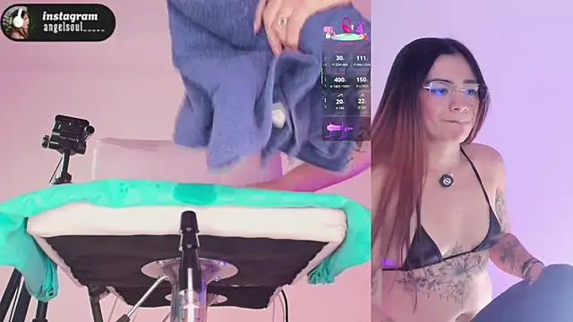 Snapshot of Angelst__ chatting on 10/03/25, 06:53 Angelst online show from 10/03/25, 06:53