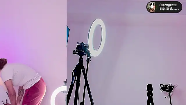 Angelst   online show from 03/18/26, 08:17