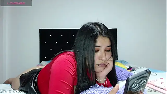 Zasha Kaira online show from 05/14/26, 11:24