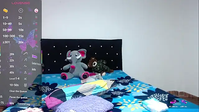 Zasha Kaira online show from 04/11/26, 08:23