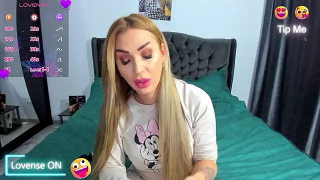 GlossyDiamondX online show from 02/18/26, 07:06