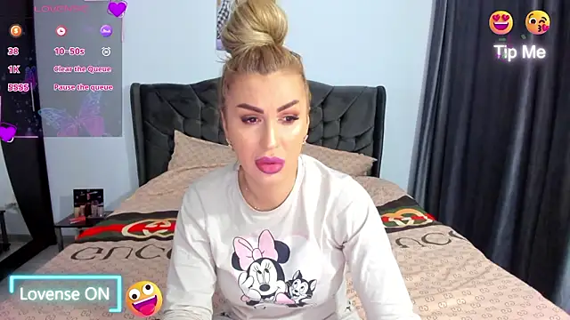 GlossyDiamondX online show from 02/24/26, 05:08